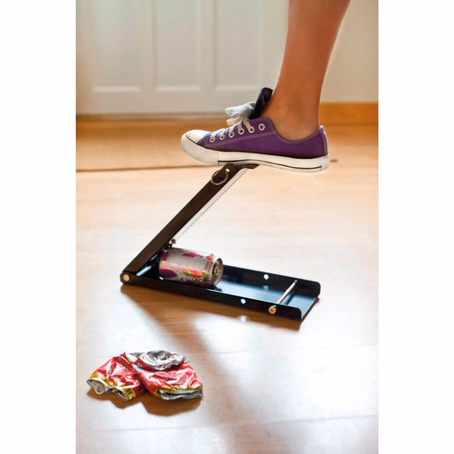 KitchenCraft Foot Operated Can Crusher in Black and Multicolour, W: 12 cm, D: 16 cm – 9