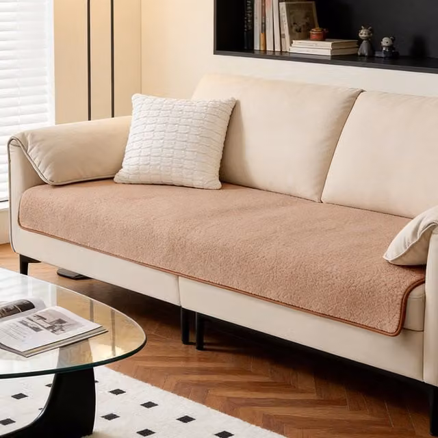 Livingandhome Sherpa Fleece Anti-slip Sofa Protector in Brown and Beige, W: 160 cm, D: 90 cm
