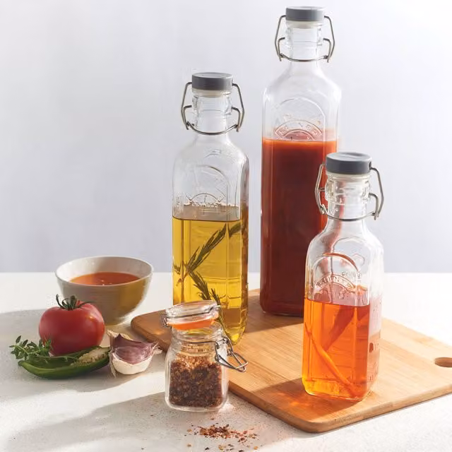Kilner Square Clip Top Glass Bottle, 600ml, Grey and Transparent, Leakproof