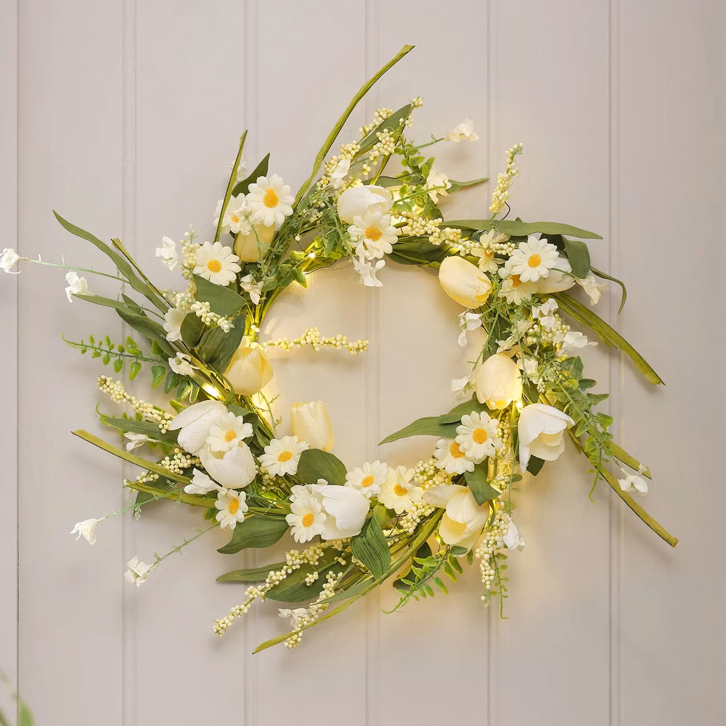 Lights4fun Pre Lit Yellow Spring Daisies Wreath with Warm White LED Lights, Diameter: 45 cm