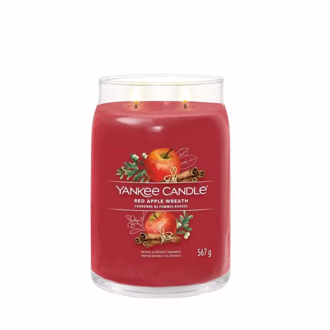 Yankee Candle Signature Red Apple Wreath Scented Soy Wax Blend Large Jar Candle, Red, 567g – 2