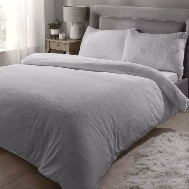 Rapport Home Silver Teddy Fleece Polyester Duvet Set and Pillowcase, W/D/H: 200 x 90 cm