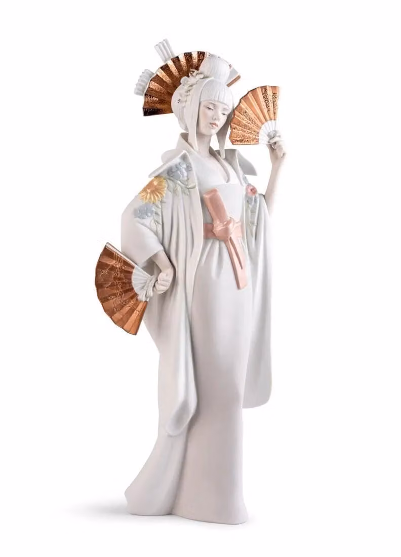 Lladró Japanese Dancer White Porcelain Figurine