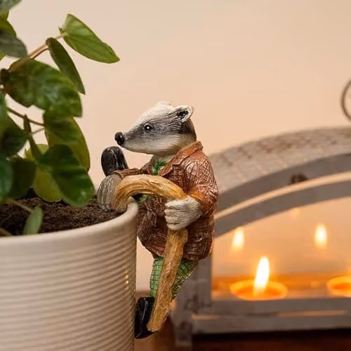 Jardinopia Full Colour Badger Hanging Ornament in Brown and Multicolour – 2
