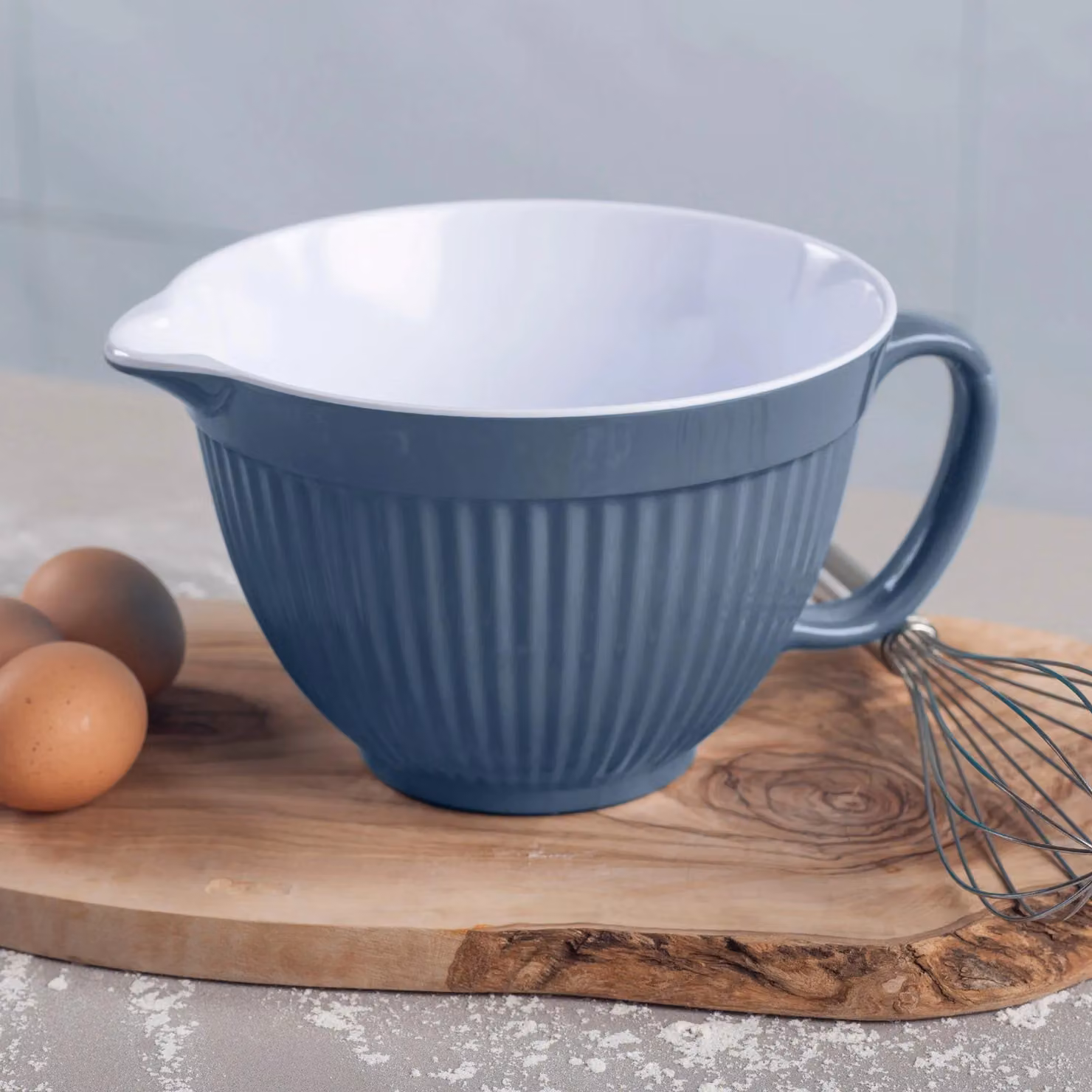 Zeal Melamine Mixing Bowl and Batter Jug with Pouring Spout in Blue and White, Diameter: 20 cm – 2