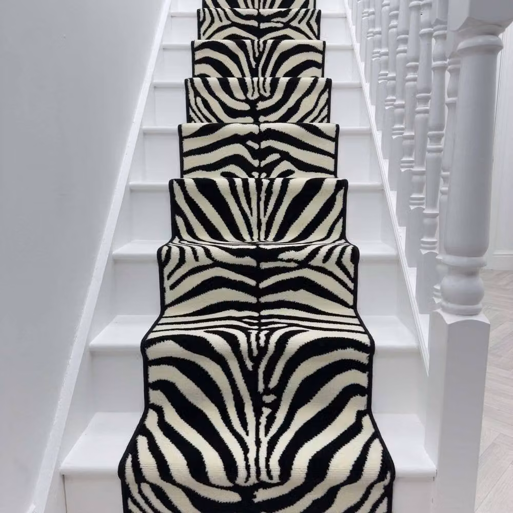 runrug Zebra Stair Runner Carpet in White, W: 80 cm, L: 720 cm – 3