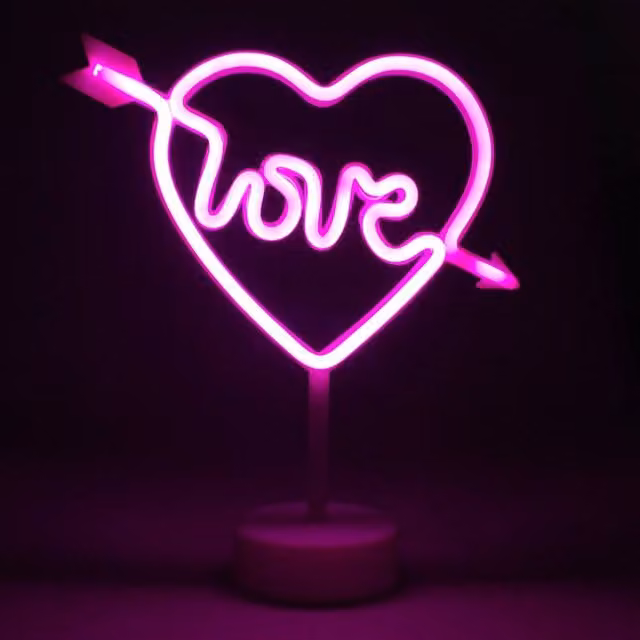 Simpa LED Novelty Neon Love Heart Light in Pink