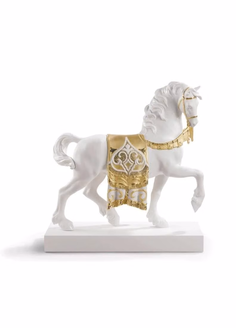 Lladró A Regal Steed Horse Porcelain Sculpture in Gold and White