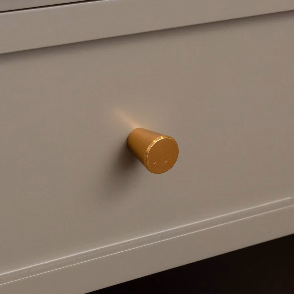 Melody Maison One Drawer Scalloped Bedside Table in Grey and Gold – 2