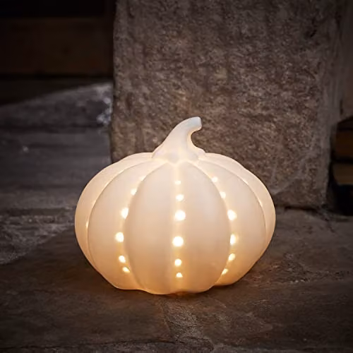 Lights4fun Set of 5 Light Up LED Pumpkin Autumn Decorations in Gold, Battery Operated for Indoor Use – 3