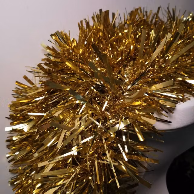 Samuel Alexander Gold Luxury Chunky Cut Tinsel Garland Christmas Tree Decoration, Length: 10 m, Width: 15 cm – 1
