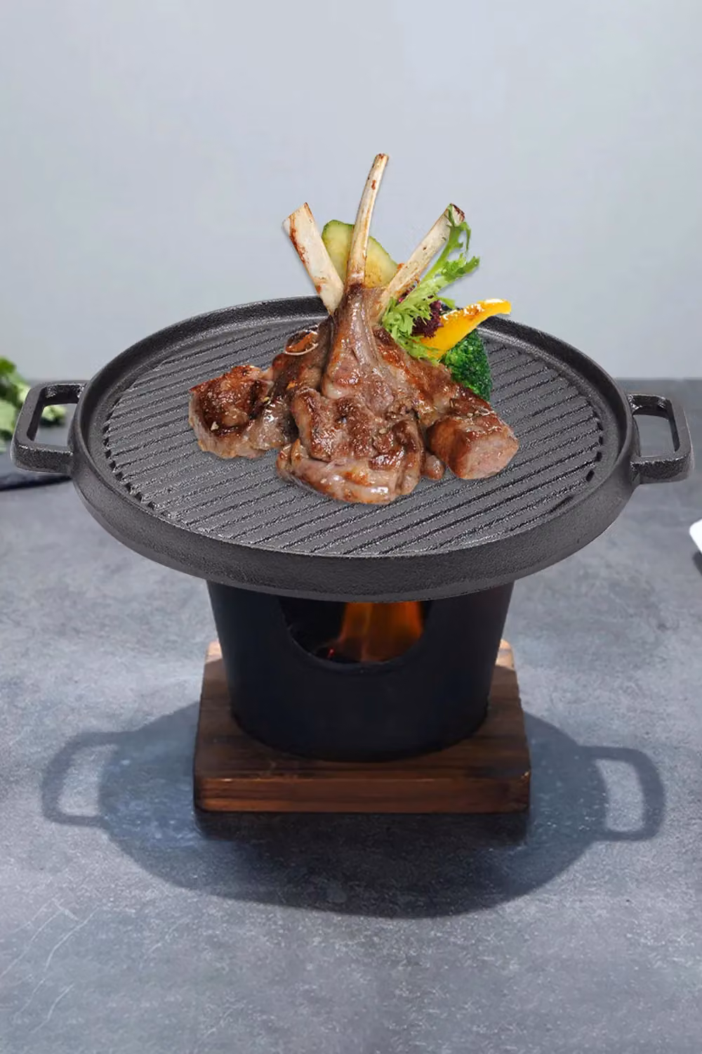 Living and Home Uncoated Cast Iron Grill Pan and Griddle in Black, Diameter: 30 cm – 3