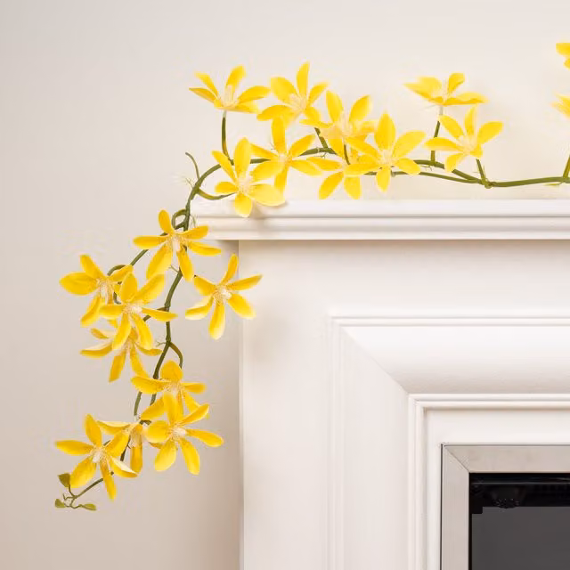 Scottish Everlastings Ltd Yellow Magnolia Star Flower Garland, Pack of 2, Length: 115 cm