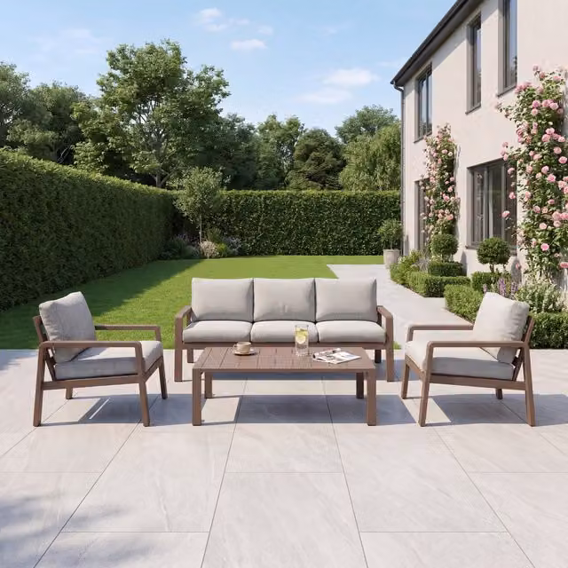 Lesina 4 Seat Outdoor Patio Conversation Set in Brown
