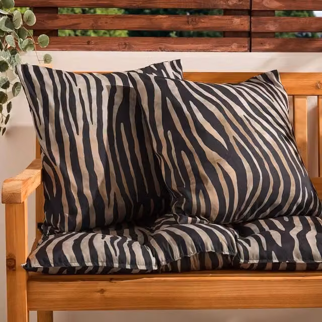 OHS Set of 2 Zebra Print Outdoor Cushion Covers, Black and White, W/D/H: 45 x 45 x 45 cm – 1