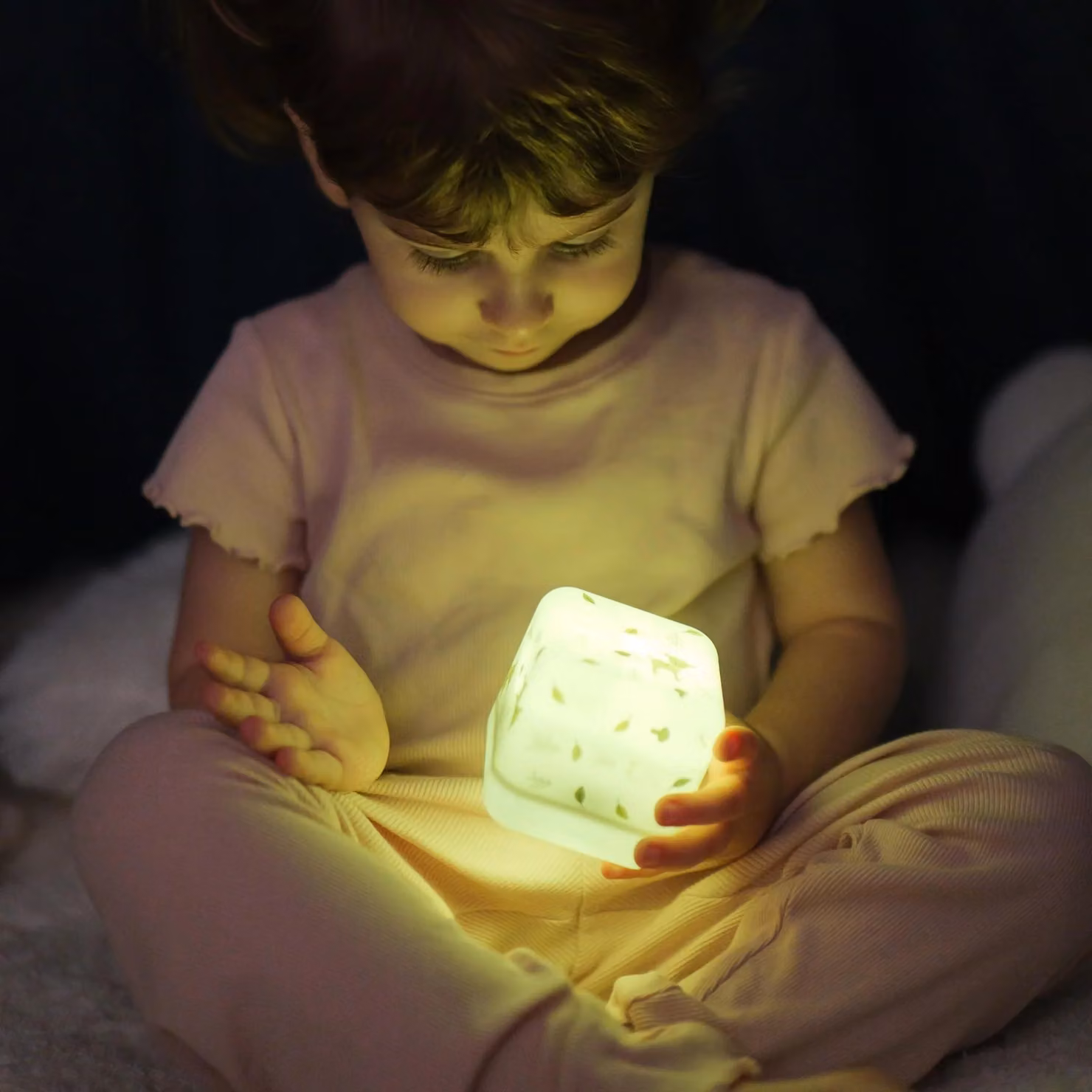 Cloud B Cube B Rechargeable Night Light and Reading Lamp in Green – 5