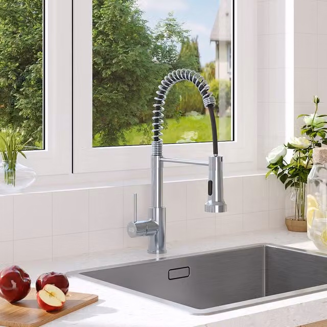 Livingandhome Stainless Steel Mixer Tap with Spray Function and Swivel Spout in Chrome Silver