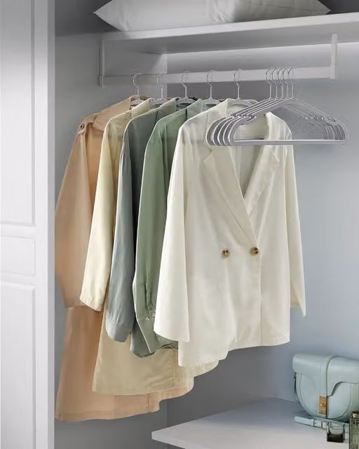 SONGMICS Set of 50 Grey Plastic Clothes Hangers with Swivel Hook and Notches