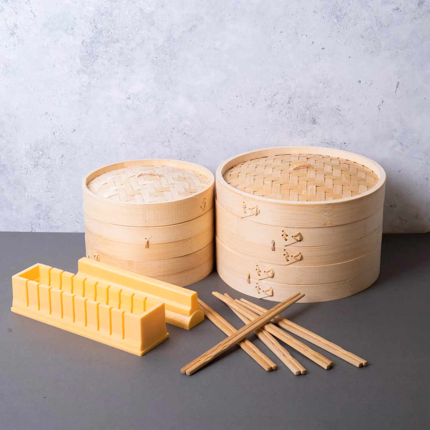 KitchenCraft World of Flavours 4-Piece Oriental Cooking Set with Bamboo Steamers, Sushi Maker and Chopsticks in Brown, Beige and Multicolour – 2
