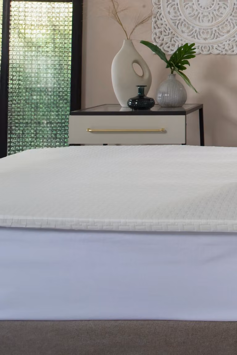 The Lyndon Company Memory Foam Mattress Topper 2.5cm in White, King Size