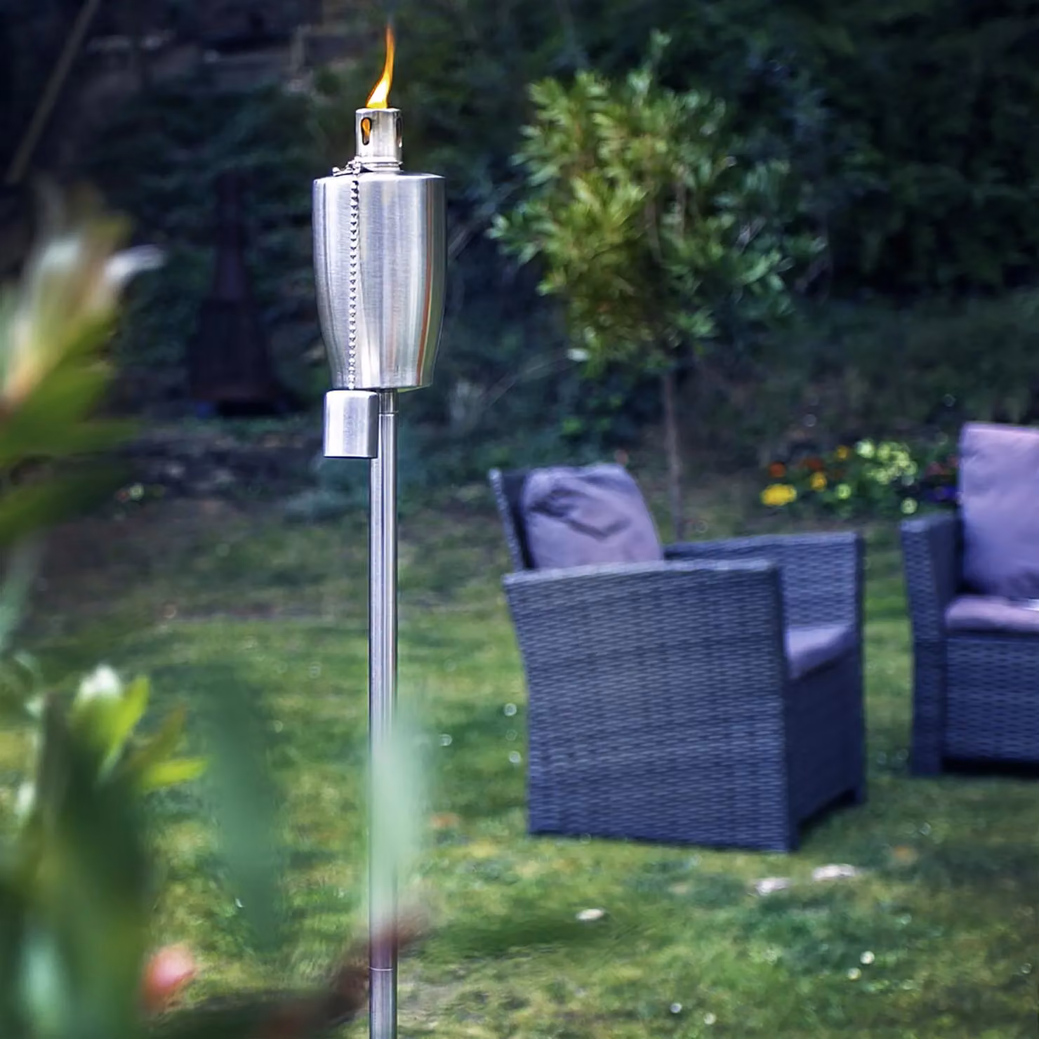 Harbour Housewares Metal Garden Torches in Silver, Pack of 6, Height: 146 cm – 7