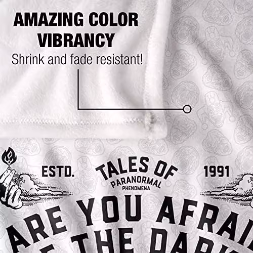 Nickelodeon Are You Afraid of the Dark? Tales of Paranormal Super Soft Microfibre Throw Blanket, White, W/D/H: 152 x 127 cm – 2