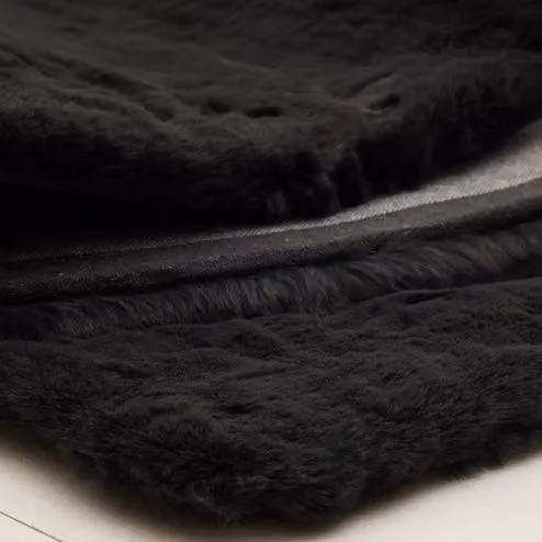 The Linen Consultancy 5 Star Hotel Concept Super Luxe Faux Fur Throw, Charcoal Grey, W: 120 cm x D: 170 cm – 2