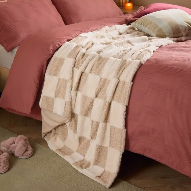 Furn Faux Fur Boucle Checked Throw in Beige, W: 140 cm, L: 180 cm