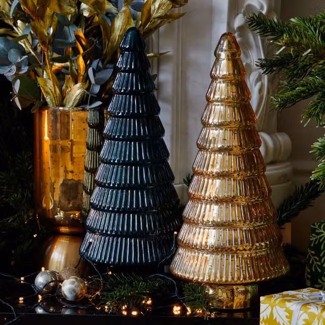 Ivyline Juniper Evergreen Glass Tabletop Tree in Green, H41 x W18 cm