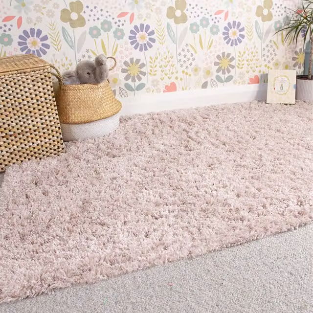 The Rug House Shaggy Super Soft Living Area Rug in Blush Pink, W: 150 cm, D: 80 cm