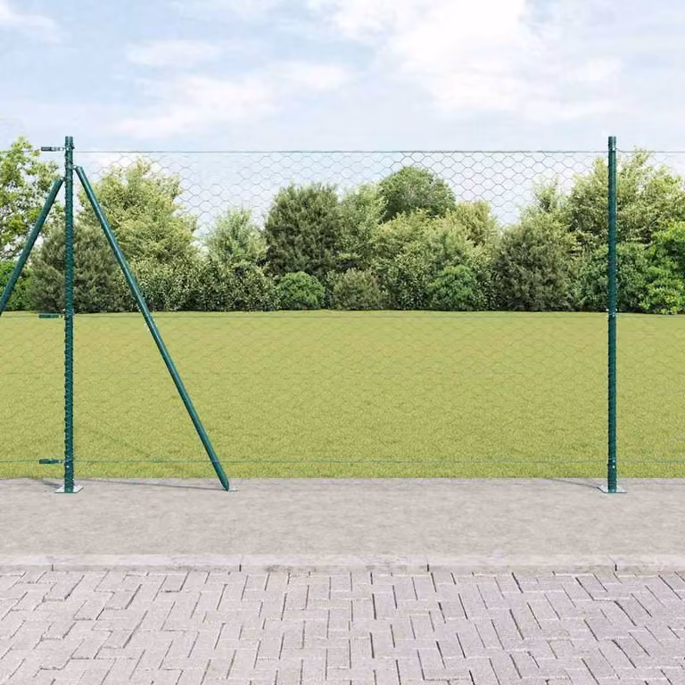 Berkfield Home Green Powder-Coated Steel Hexagon Fence, H: 140 cm x L: 50 m