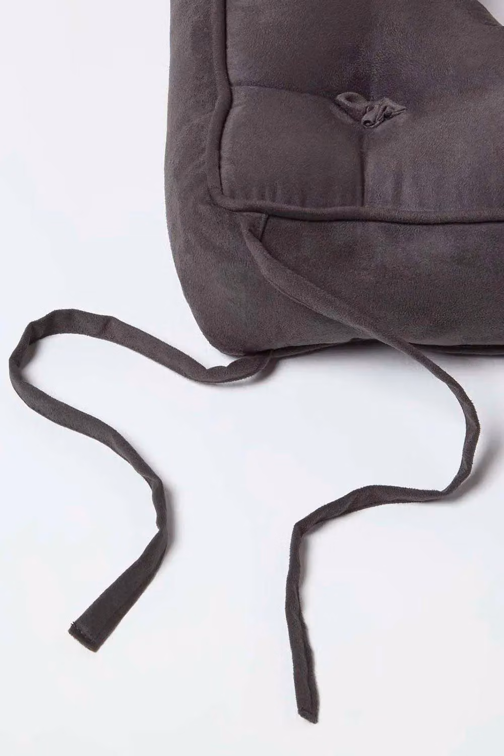 Homescapes Grey Faux Suede Contoured Coccyx Seat Cushion, W/D: 40 x 40 cm – 4