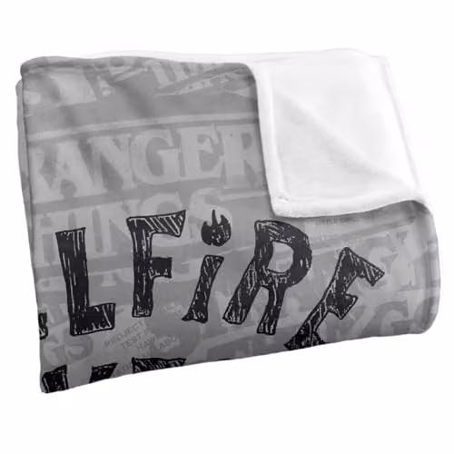 Netflix Stranger Things Hellfire Club Graduation Super Soft Fleece Throw Blanket, Multicolour, W/D/H: 91 x 147 cm – 3