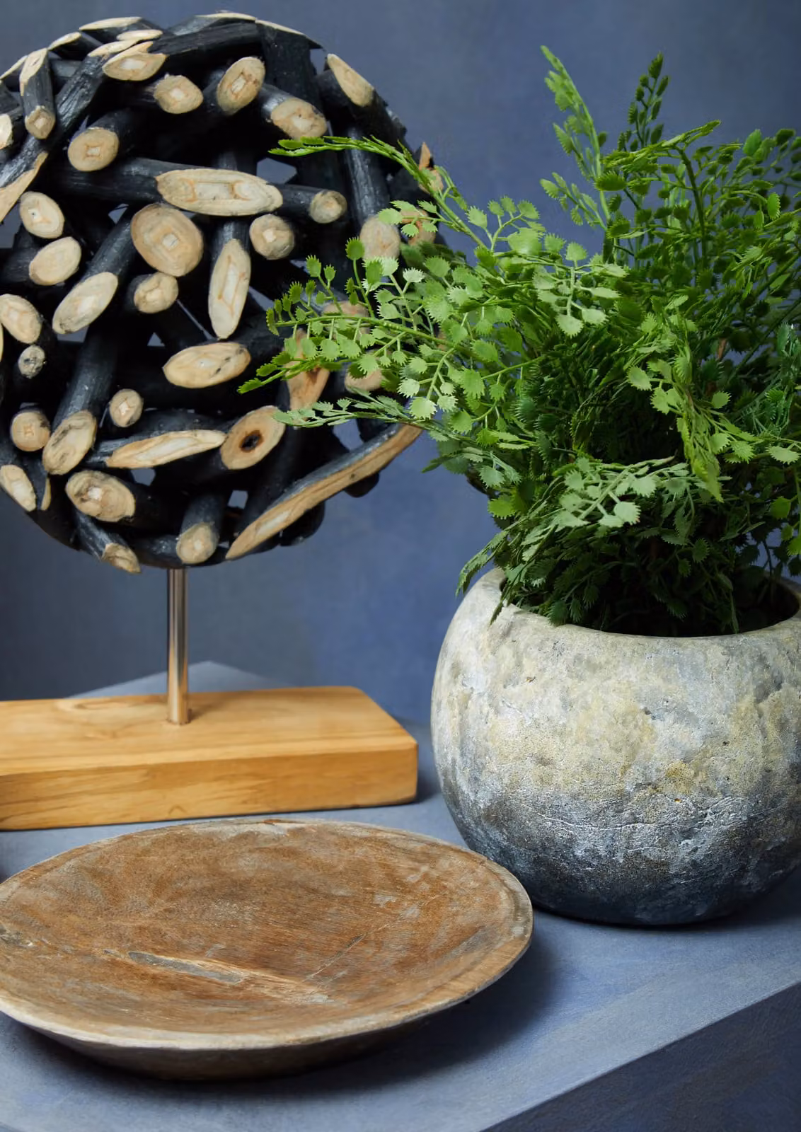 Orsina Abstract Round Wooden Tabletop Sculpture in Black and Multicolour – 4