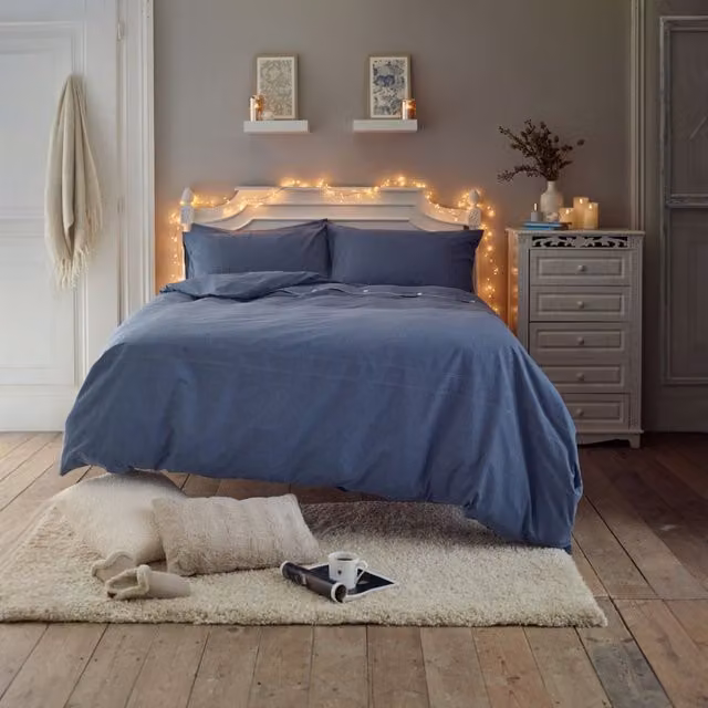 Deyongs Southwick Super King Fitted Sheet in Blue, 200 x 200 cm