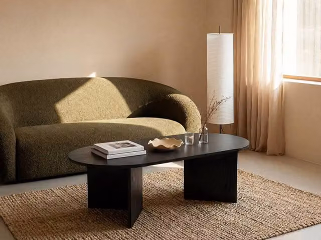 Vente-unique TOPANIA Black Rectangular Coffee Table with Rounded Edges, W: 60.0 cm, D: 39.6 cm, H: 15.0 cm – 1