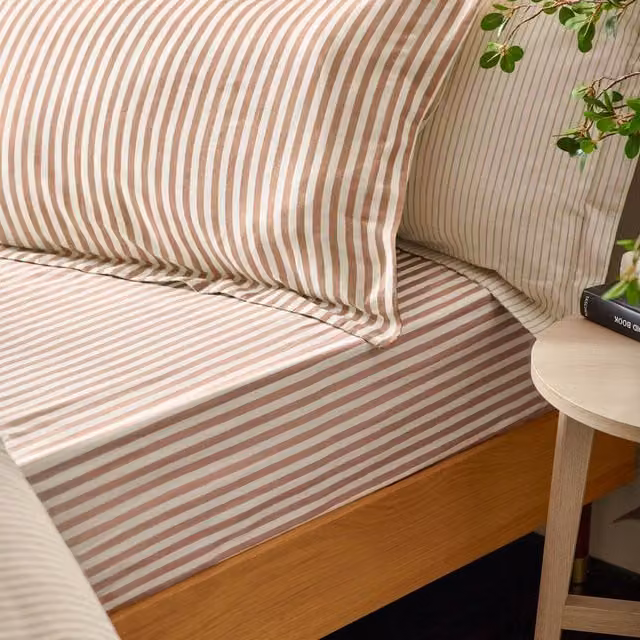 Make it a Home Striped Cotton Fitted Sheet in Brown and Orange, W/D/H: 140 x 200 cm