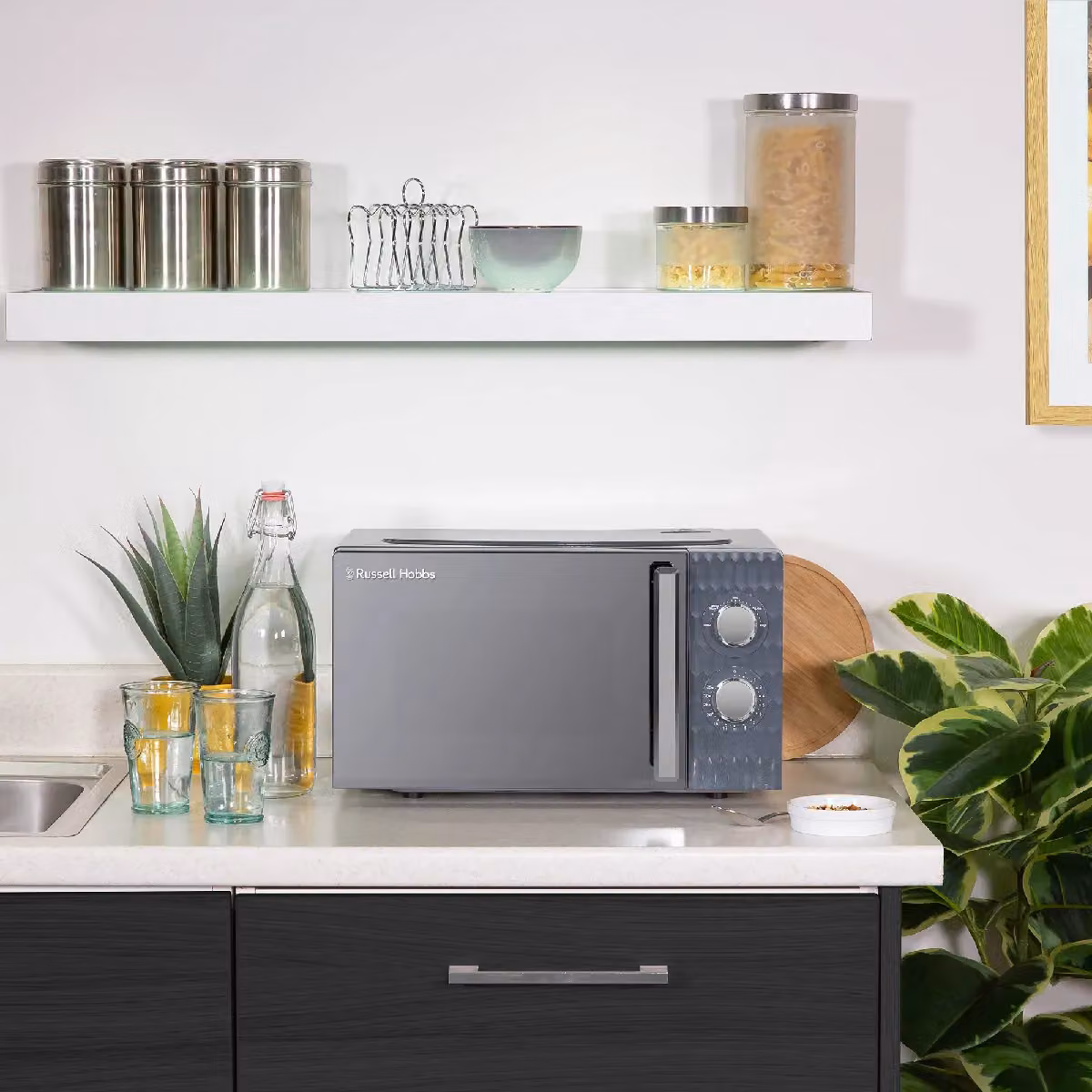 Russell Hobbs RHMM715 Manual Solo Microwave, 17 Litre, 700W, Grey – 2