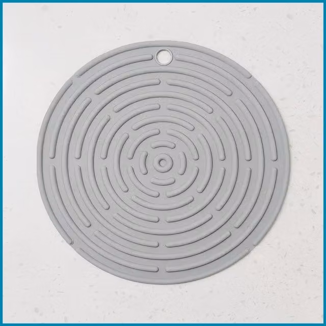 Argon Tableware Non-Slip Round Silicone Trivets, Grey, Pack of 2, Diameter: 18 cm