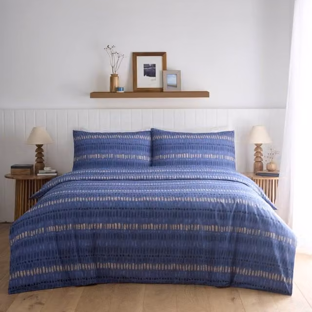 Portfolio Home Kai Geometric Striped Duvet Cover and Pillowcase Set in Blue, Single, 90 x 200 cm – 1