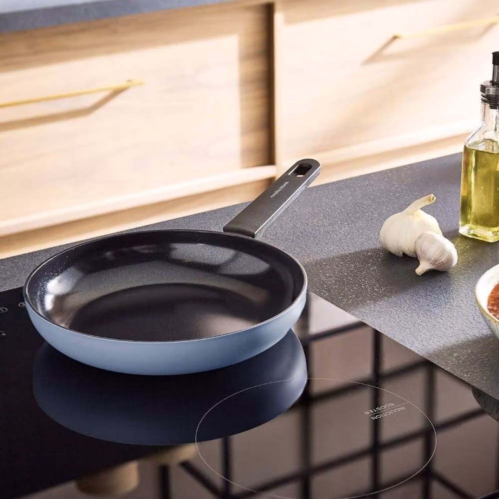 Morphy Richards Blue Aluminium Frying Pan with Ceramic Coating, Diameter: 24 cm – 8