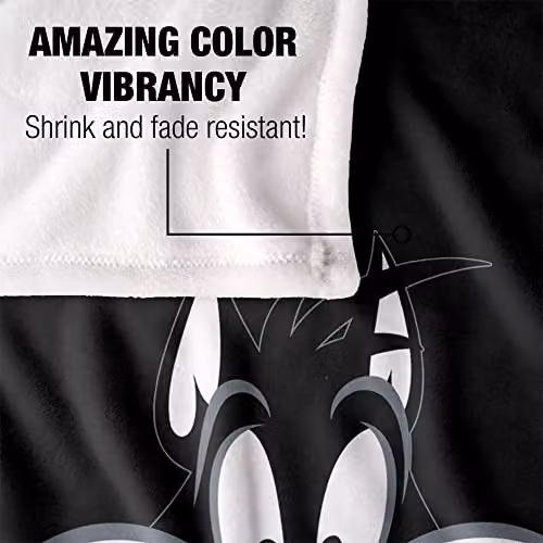 LOGOVISION Looney Tunes Sylvester Silky Touch Super Soft Throw Blanket, W/D/H: 152 x 127 cm, White and Multicolour – 3