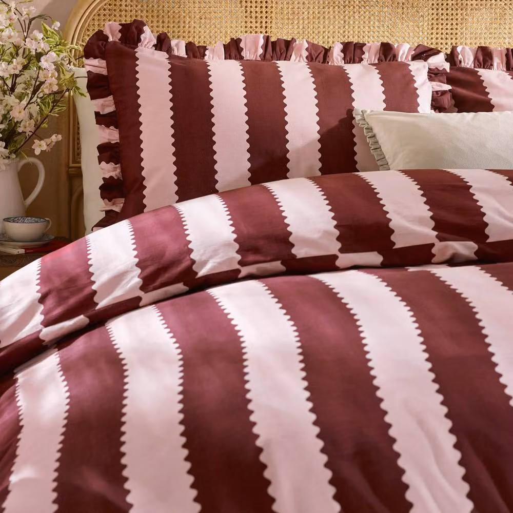 Furn Birdie Stripe Ruffle Reversible Cotton Duvet Cover Set in Red, Size: 90 x 200 cm – 3