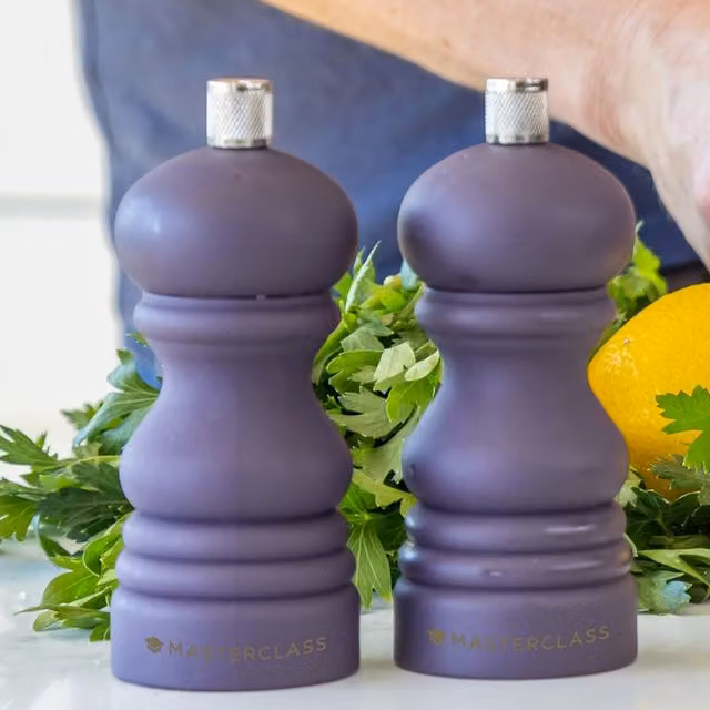 MasterClass Purple Salt or Pepper Mill with Interchangeable Ceramic Caps and Silver Accents, Height: 12 cm