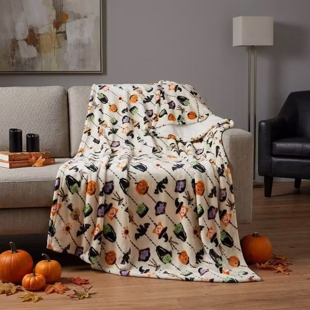 Garden Greatness Halloween Cartoon Fluffy Multicolour Cosy Throw W/D/H: 150 x 125 x 1 cm