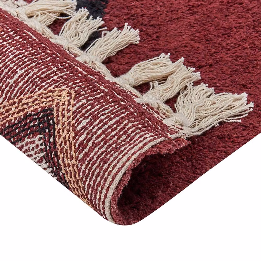 Wyld and Coco Hand Tufted Red Cotton Boho Area Rug with Diamond Pattern and Fringes W: 140 cm, L: 200 cm – 4