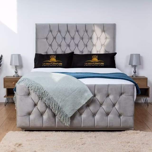 UK Bed Furniture Jublie Grey Velvet Upholstered Divan Bed Base, W/D/H: 140 x 200 cm