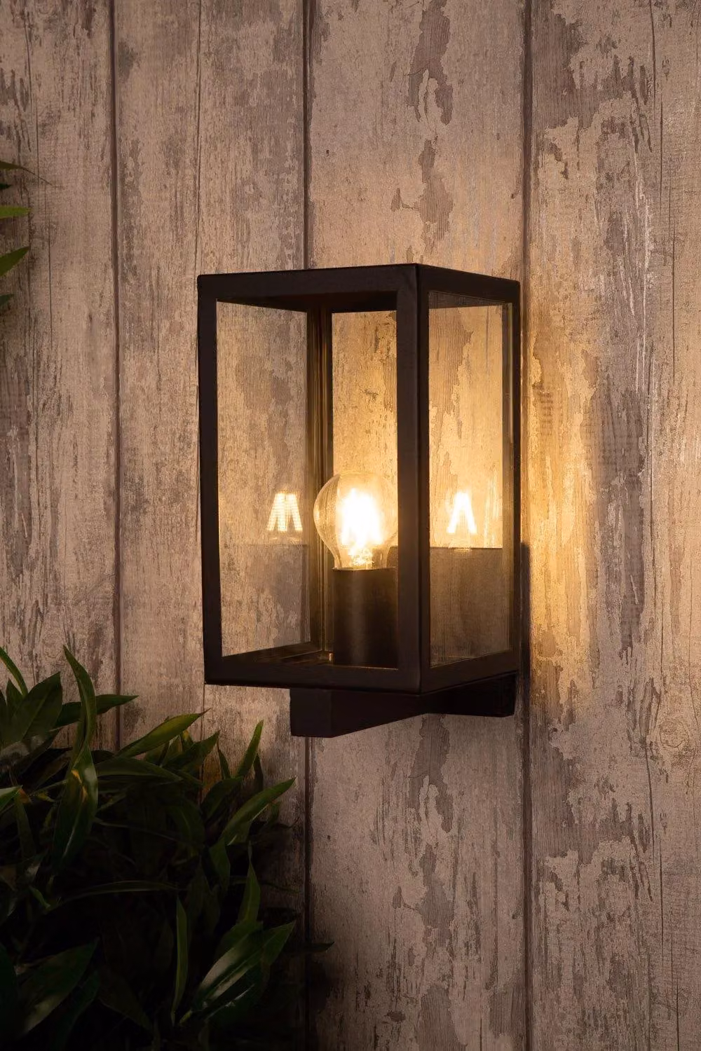 BHS Lighting Mateo Modern Rectangular Outdoor Wall Light in Black with Transparent Glass – 3
