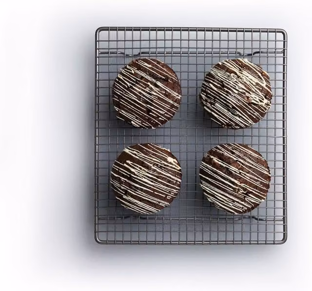MasterClass Non-Stick Steel Cooling Rack in Silver, W: 23 cm x D: 26 cm – 1