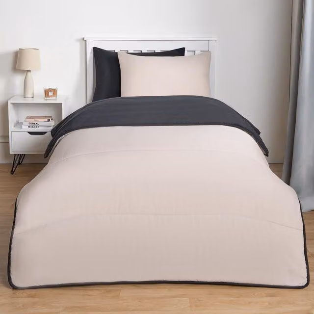 OHS Double 10.5 Tog Soft Hollow Fibre Duvet and Pillowcase Set in Beige and Yellow